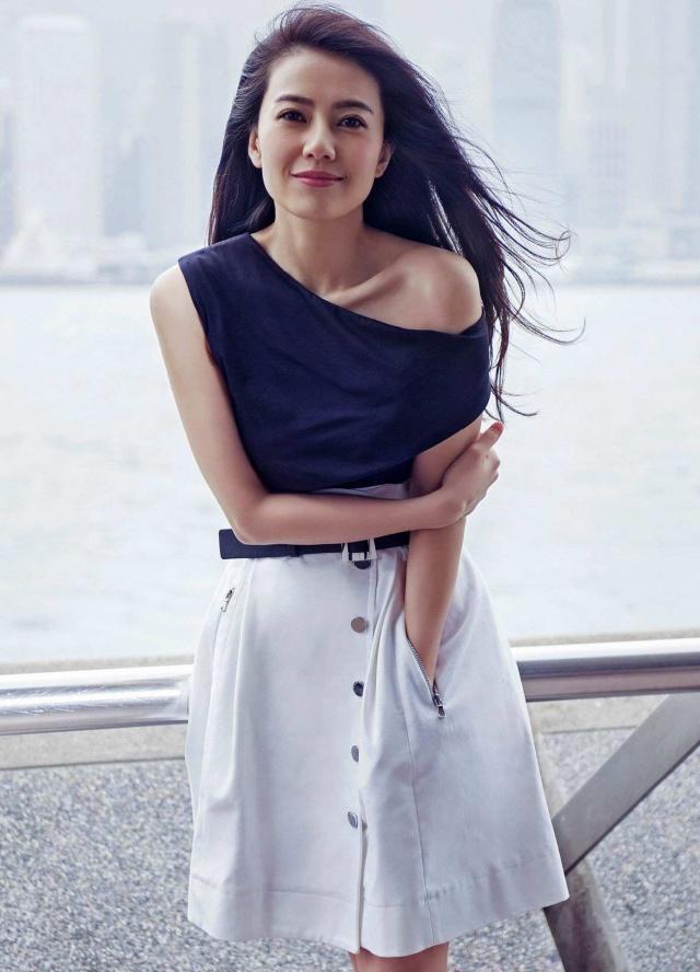 高圆圆中学时代颜值爆表当年真个学校的男生都在追她照片为证