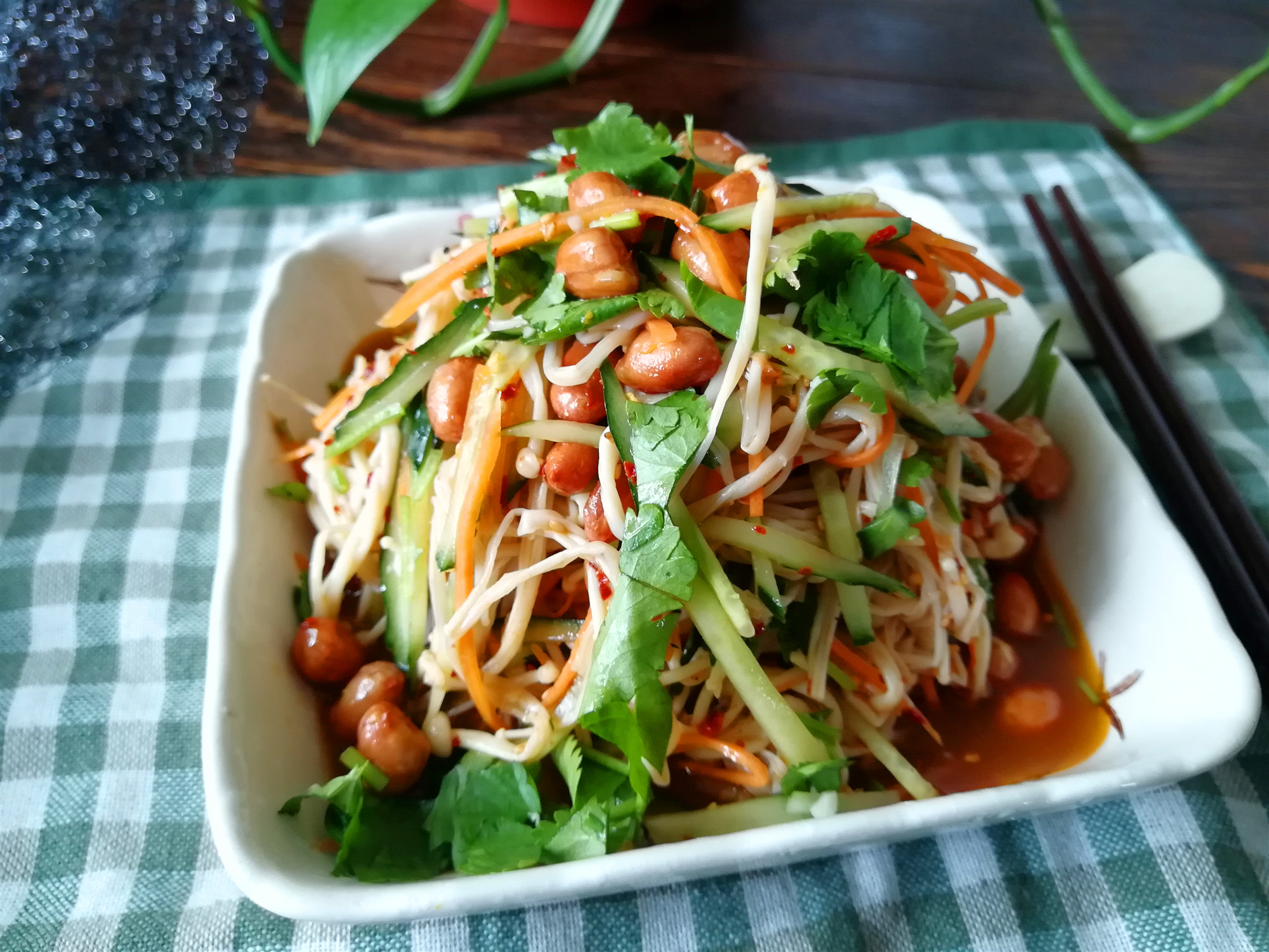 原创金针菇夏天这样吃,比涮的好吃,凉爽开胃,天热,就做这个菜