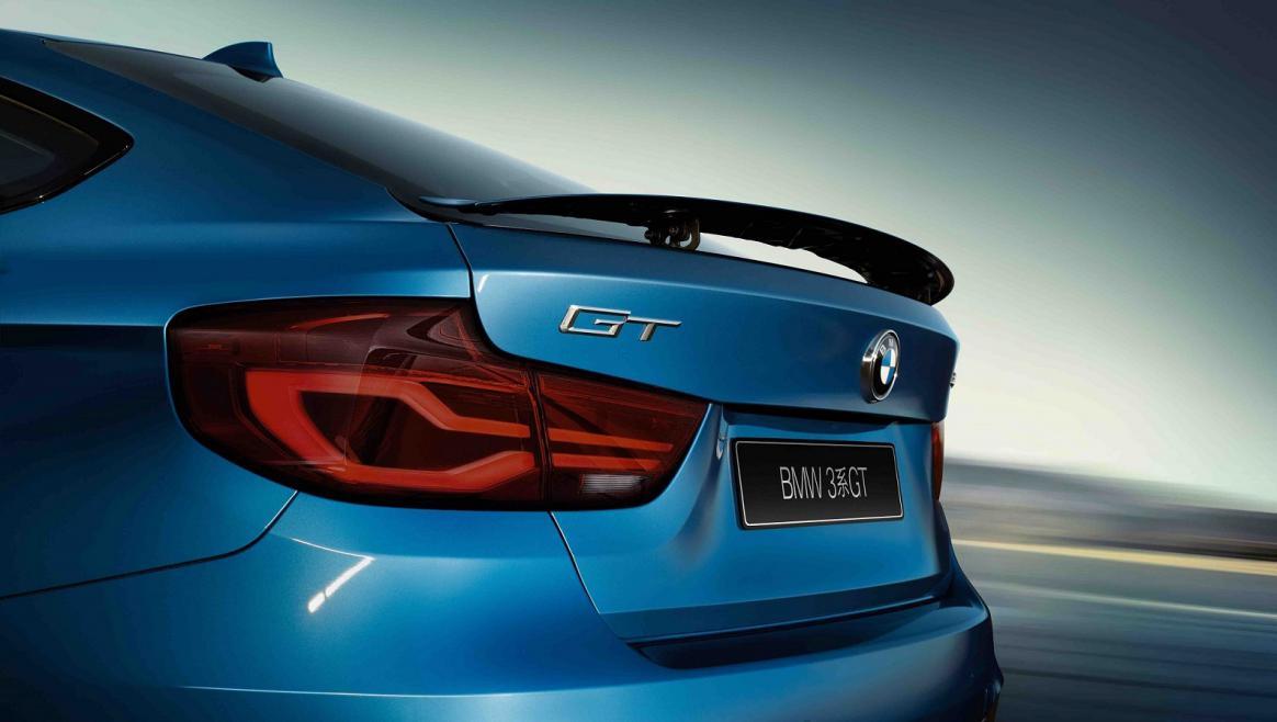 2019款bmw 3 系gt的320i m运动曜夜版和330i xdrive m运动曜夜版在