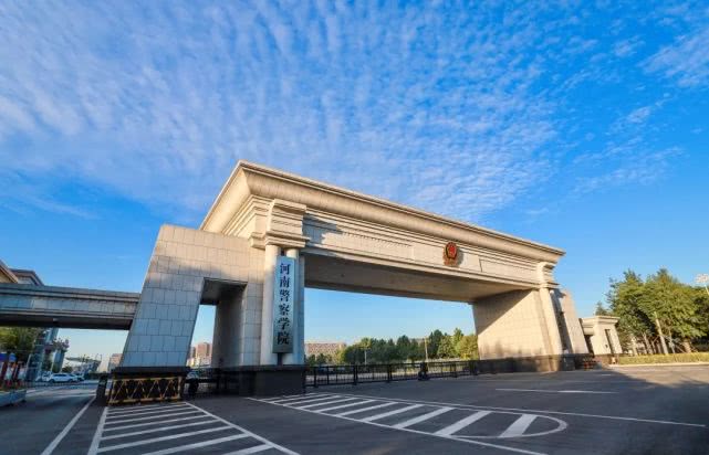 警院天空里的云它有自己的想法