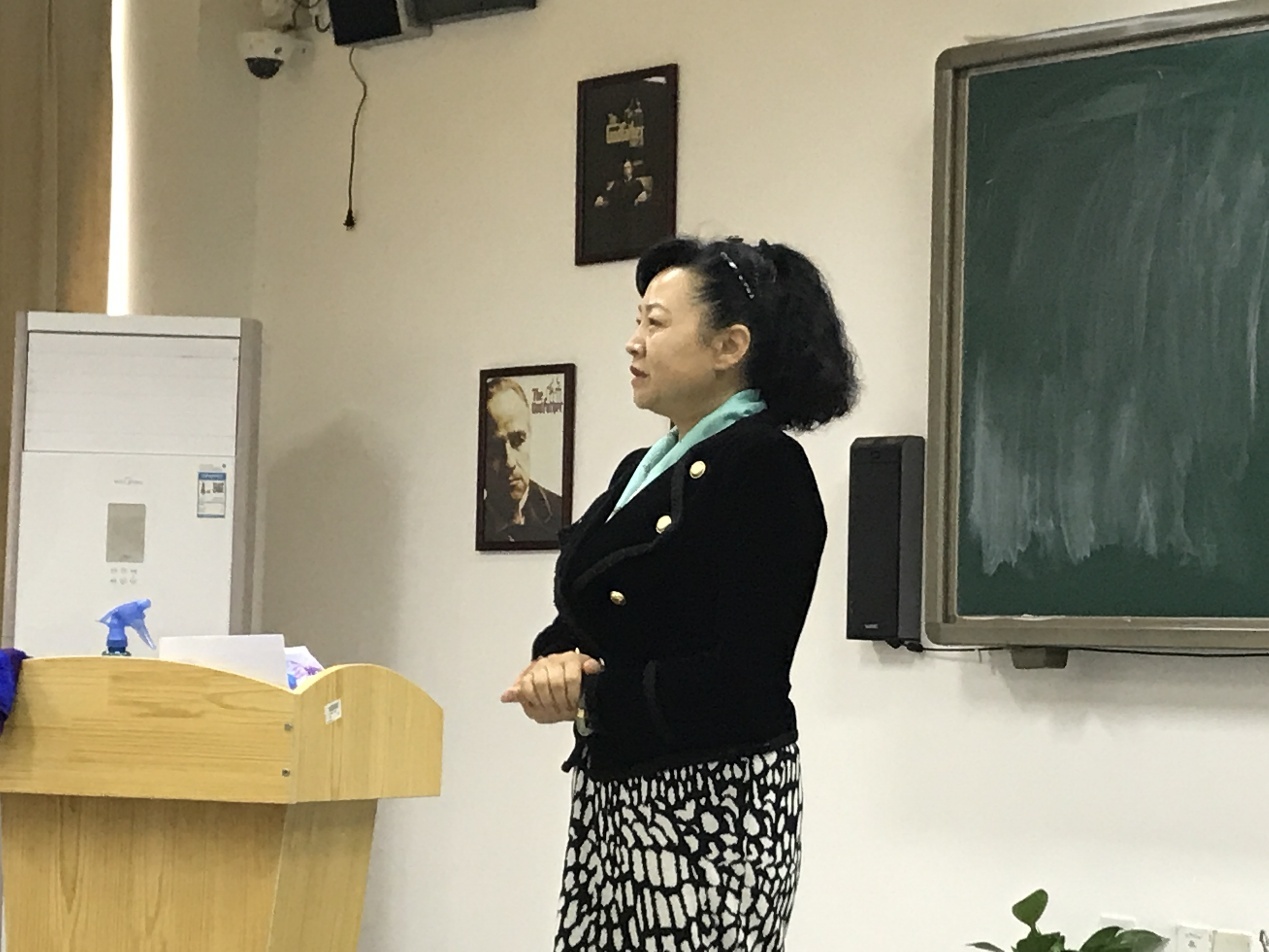 新格林张晓华鼓励老师:"广读书,让读书成为一种生活状态.