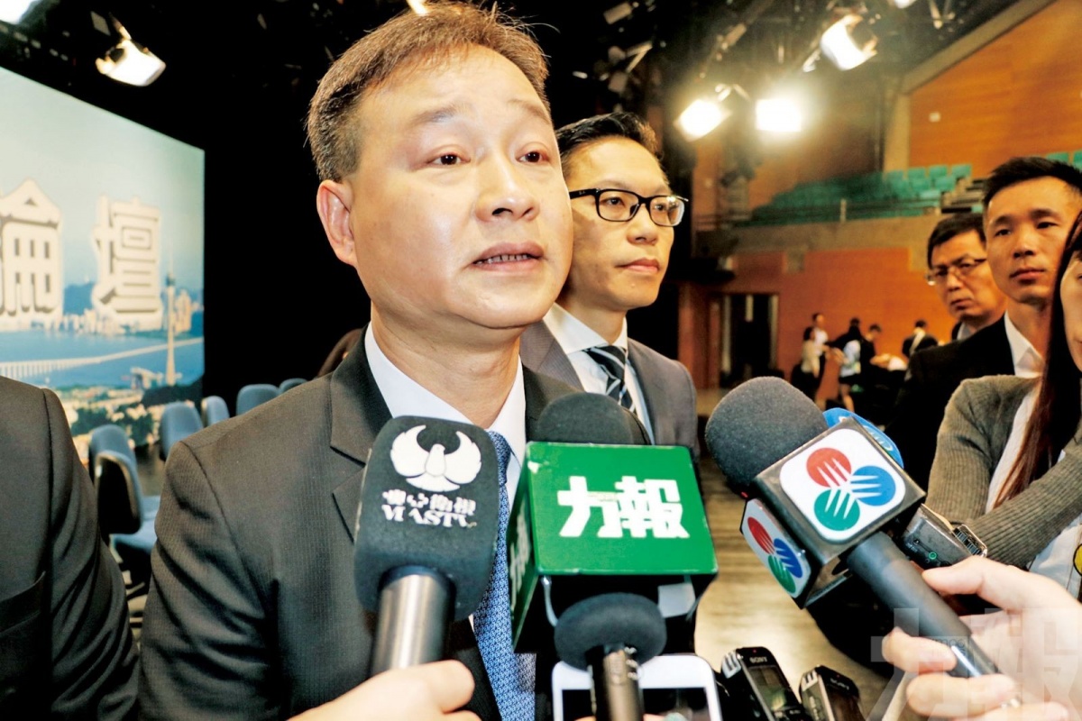 治安警察局局长梁文昌表示自上任局长以来,已取消约500名持枪人士的