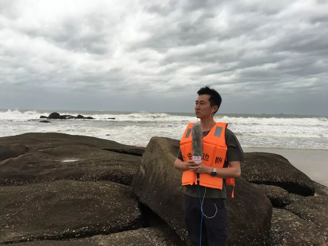 从地方台主持人到央视一线记者蒋林的人生就像在做一道又一道的难题