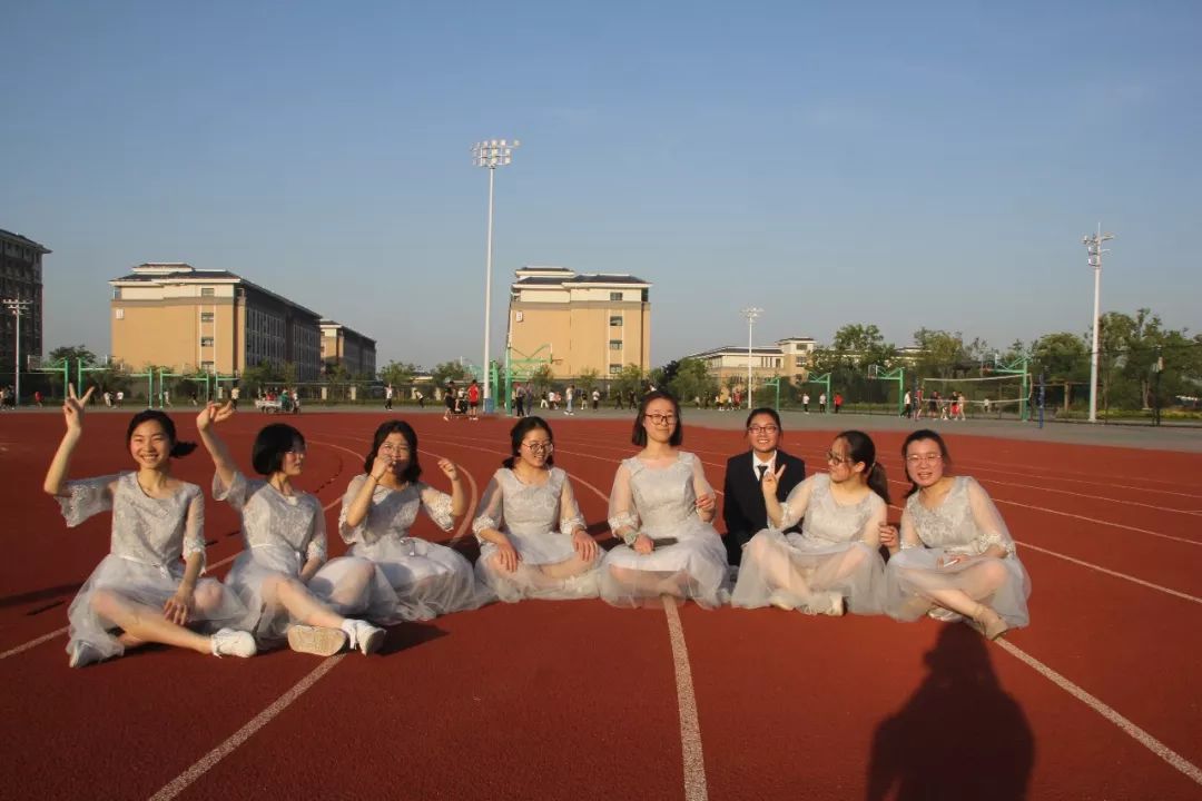 毕业季逐梦青春明媚前行泗县一中高三毕业季镜头书写青春回忆录