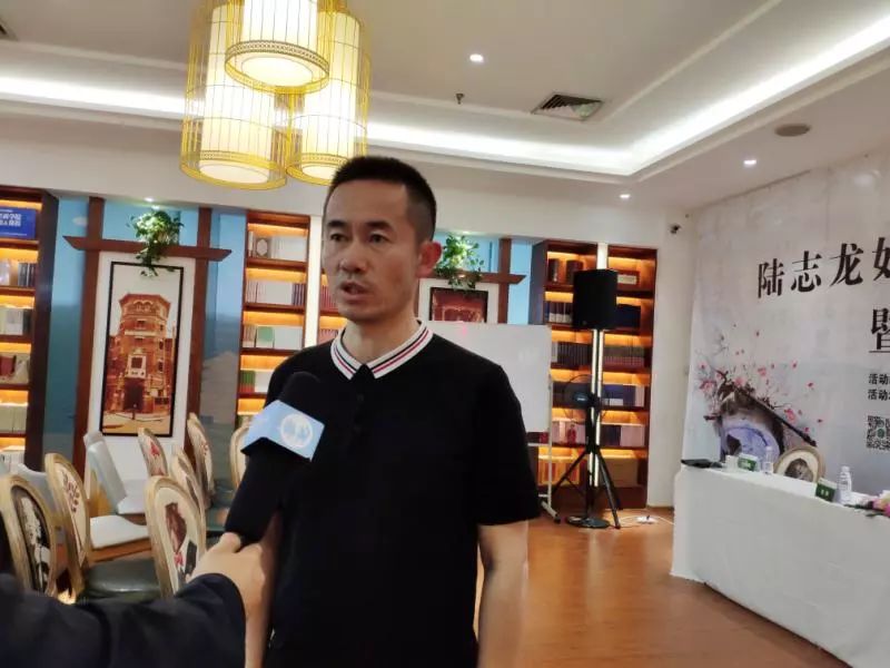 陆志龙《好字天天练》签售会落幕,让书法更有趣味