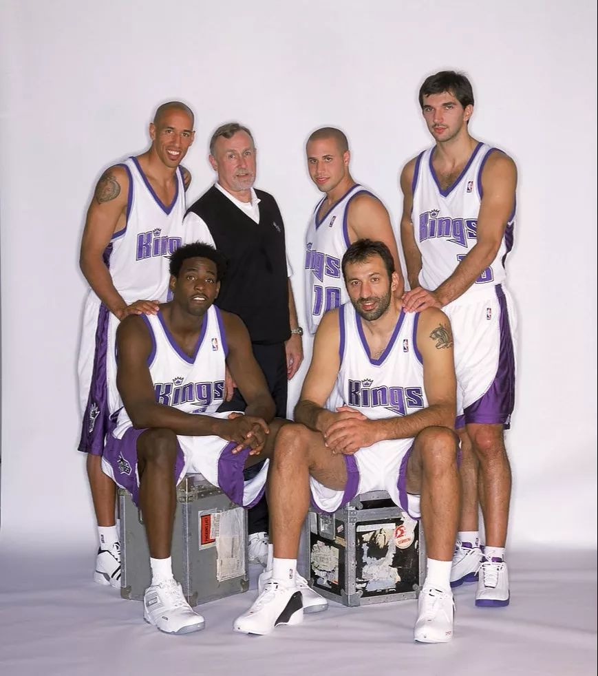 5,普林斯顿体系代表球队:萨克拉门托国王皮特-卡瑞尔曾经凭借普林斯顿