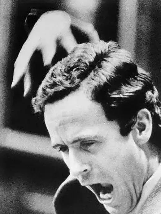 美国泰德邦迪破绿河杀手 优等生杀人王子ted bundy