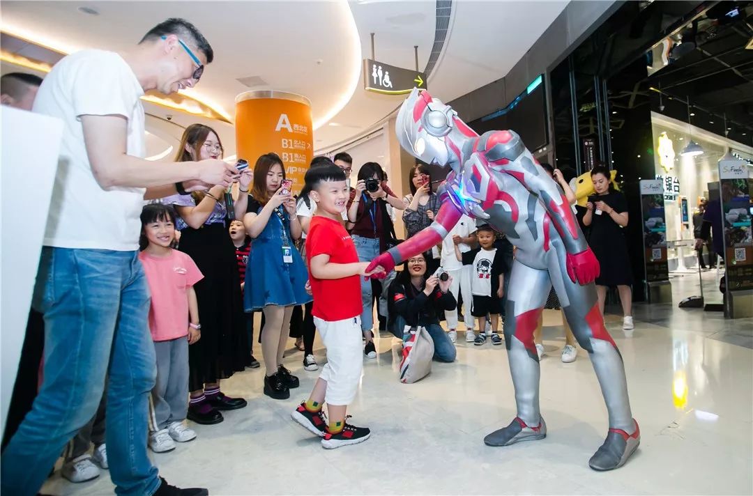 宇宙英雄奥特曼系列形象见面会首次登陆中国徐州