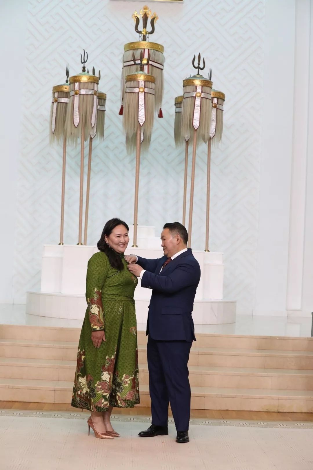 蒙古总统女儿图片