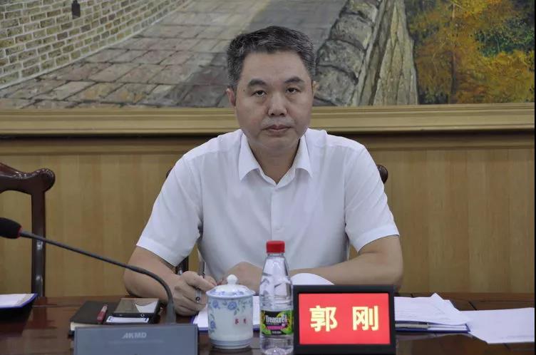 学习借鉴北京,天津等地在智慧城市建设,科技创新等方面先进经验,发挥