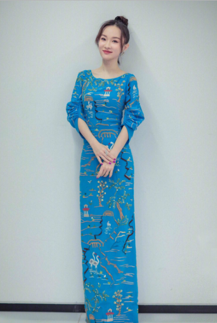 霍思燕气质 美出新高度 太漂亮了 网友:真美了!