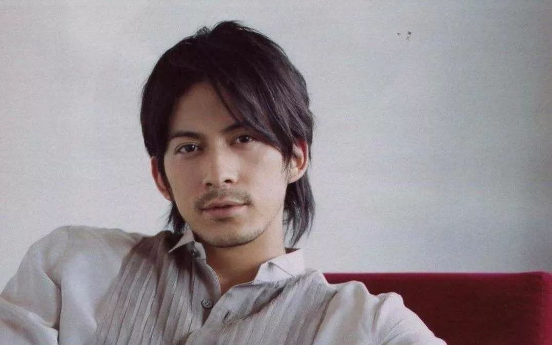 第6名 冈田准一有人建议「浮水印可以用老婆松嶋菜菜子的脸」第7名 反