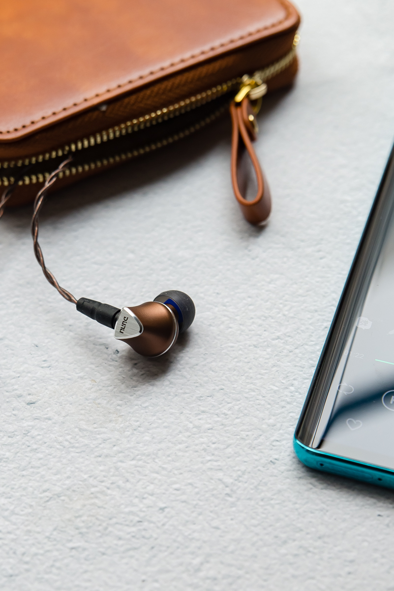 大尺寸铍振膜动圈单元 铝镁合金腔体——达音科titan6体验