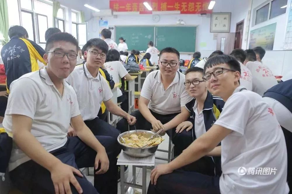 励志衡中备考细节多图曝光看哭无数家长愿你所有的努力都不会被辜负