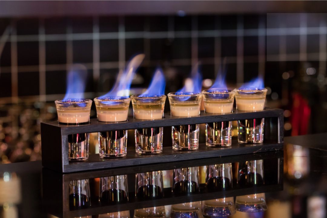 越黑越迷人这家露天酒吧居然让人迷上了脑震荡