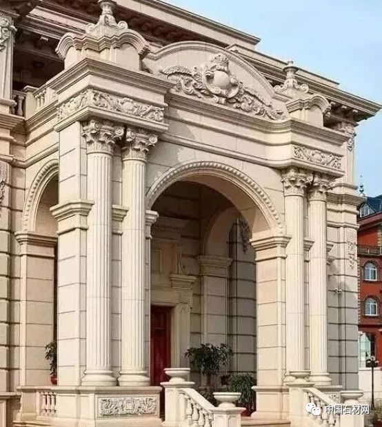 别墅门头用石材就是大气欧式门头更是华丽气势磅礴