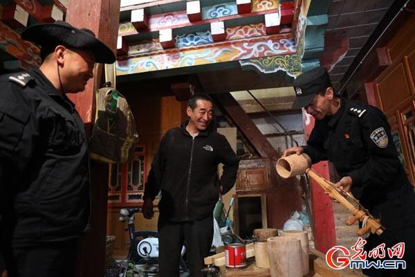 【边疆党旗红】羊拉派出所:驻守云端的雄鹰 扎根雪域的格桑花