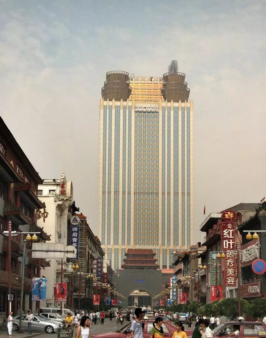 2012年12月21日拍摄2012年,沈阳太原南街沈阳站新候车大厅,2013年1月