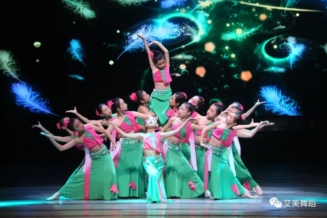 遇见爱与美同行艾美舞蹈六一爱心公益演出圆满结束