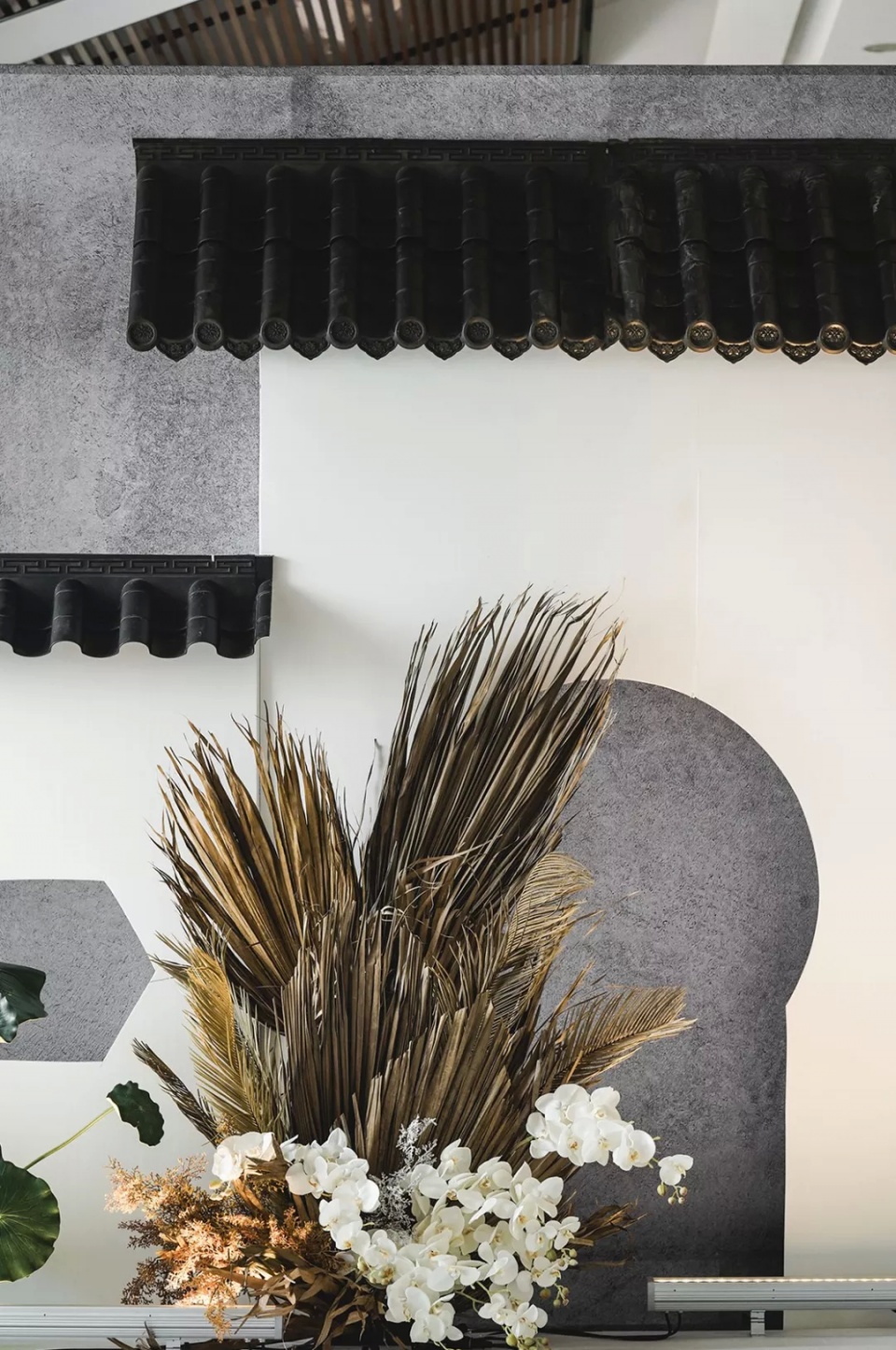 的简约大方,细节处处体现着设计感,让来宾们感受到了新中式的婉约大方