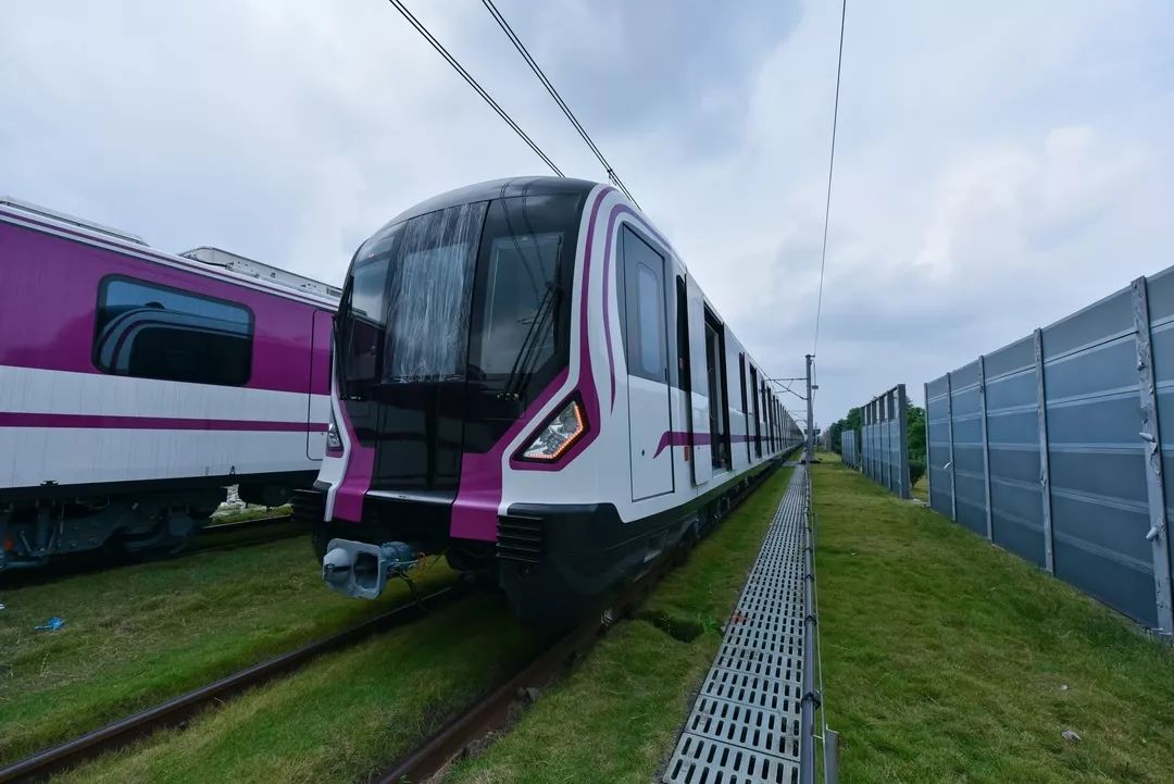 有人在追《成都地铁5号线》这部剧吗?剧情有更新啦!