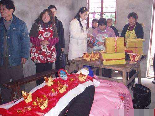 农村说农村丧葬中的初丧需要注意什么