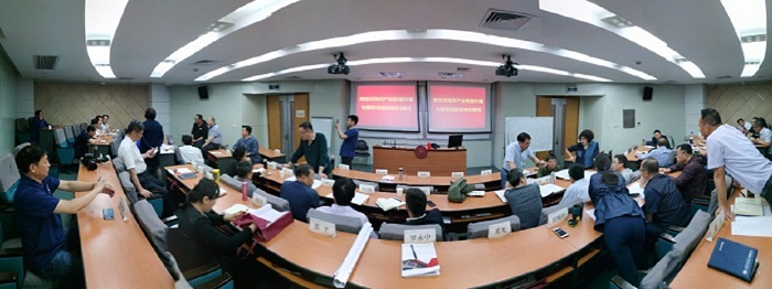 学员之间互相交流探讨