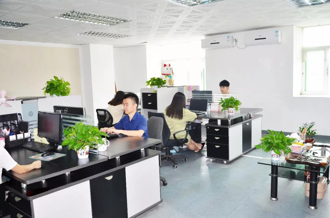 协会办公室 ▼休息区▲▼协会培训室▲▼协会会客室▲▼协会阅览区