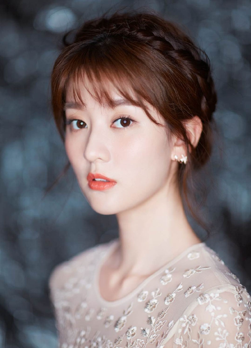 清爽靓丽:演员乔欣