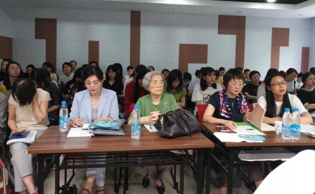 借助信息化手段突破英语听说难题江苏苏州市工业园区基