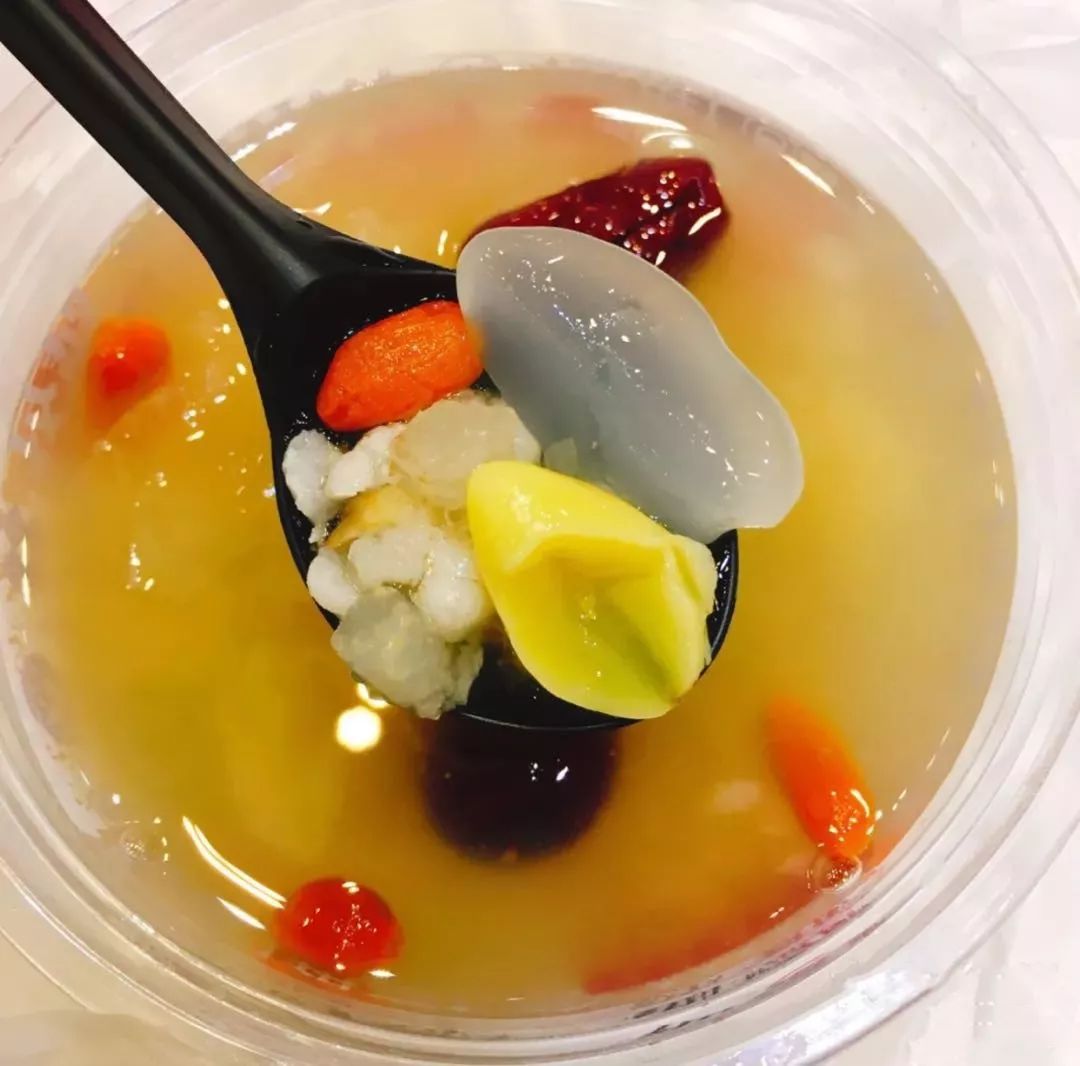 一碗糖水n种配料让人欲罢不能的潮汕甜汤6元起吃到撑