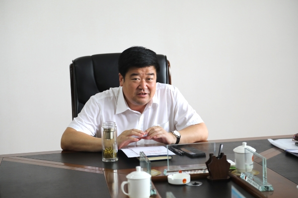 李振林主持召开光伏采暖扶贫试点项目协调会