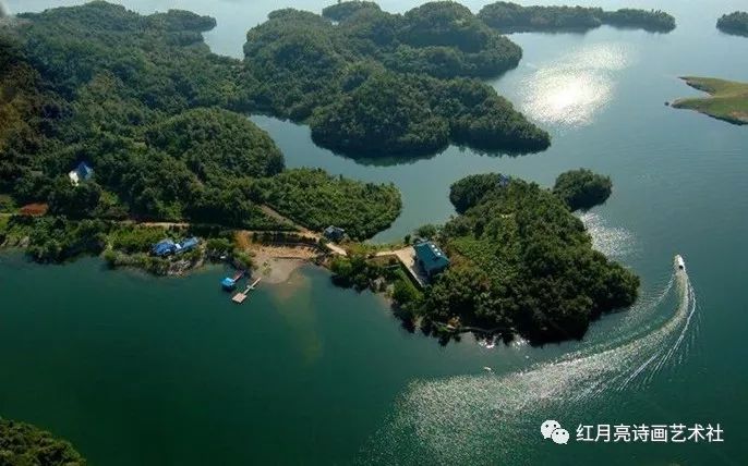 红月亮诗画艺术社荆襄风云七律10首作者傅庆鸿61朗诵篁竹瑾总第931