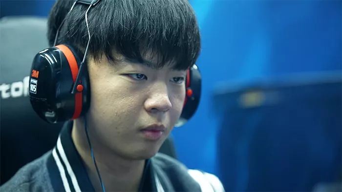 time(t),coffee(t),macsed(p),firefly(p),breakinggg(z),xy(t),ias