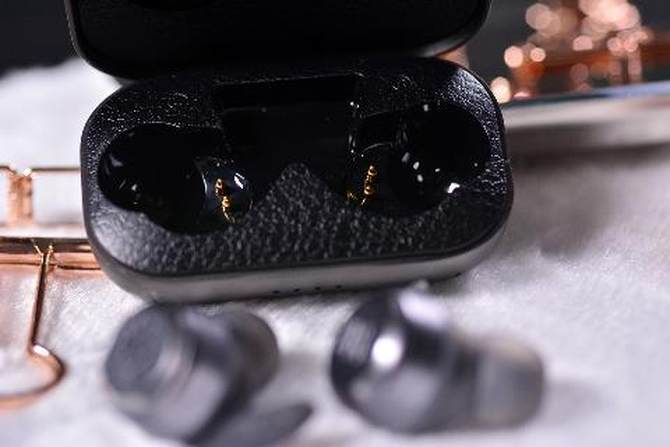 灵动无线音质体验jblt280tws真无线耳机评测