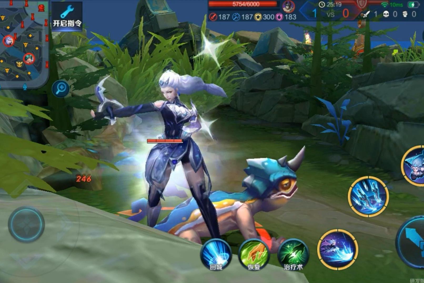 王者荣耀3d系列对比一下新旧版露娜大家更喜欢哪个