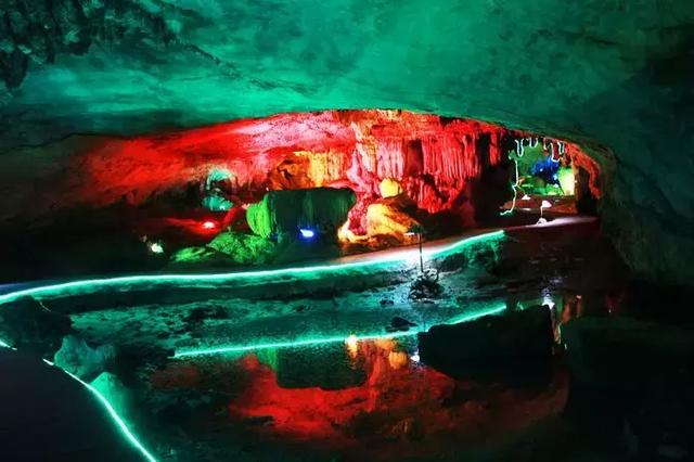 玄素洞分玄素宫,太薇宫,上清宫,通玄宫,纯阳宫五大神殿.