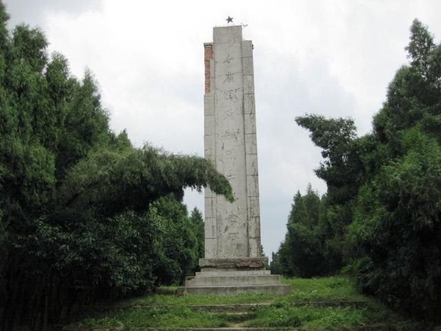 白雀园殉难烈士纪念碑图片