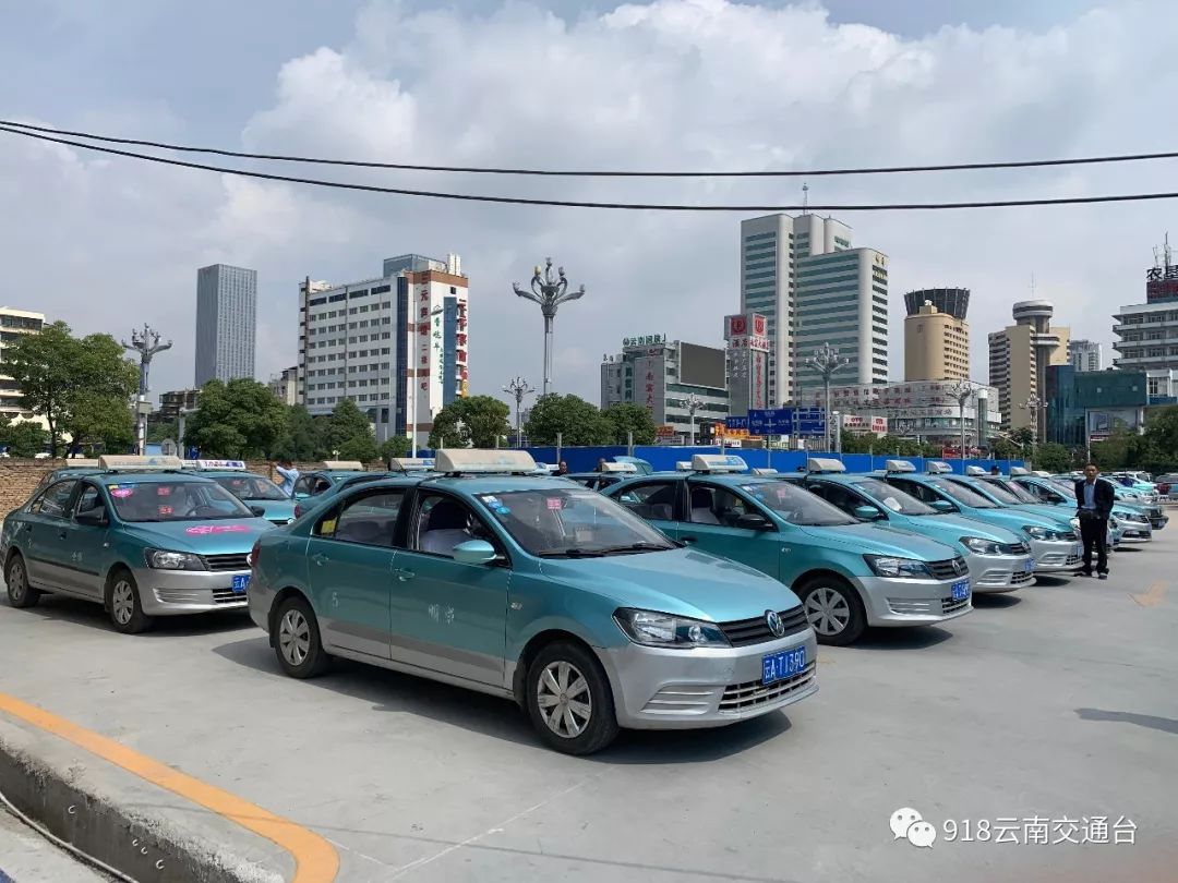 终于盼来了昆明火车站出租汽车候客区投入使用