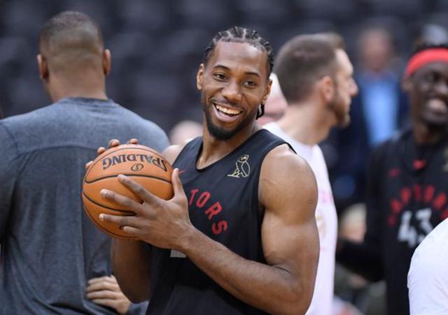 g2输球后,名记曝小卡已买房,与5个月前如出一辙!_伦纳德