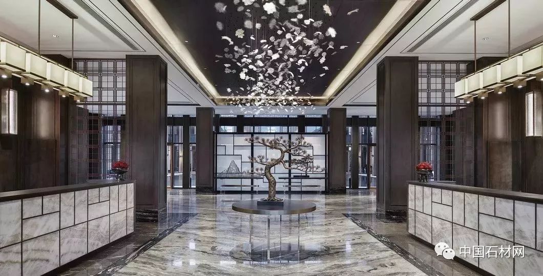 中国红大理石极具大家风范的新中式营销中心
