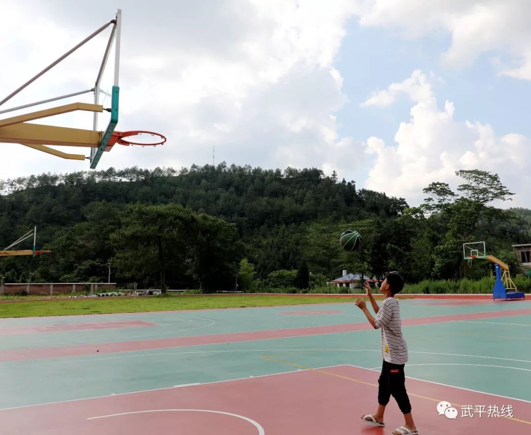 武平桃溪中学一座崛起中的山区名校