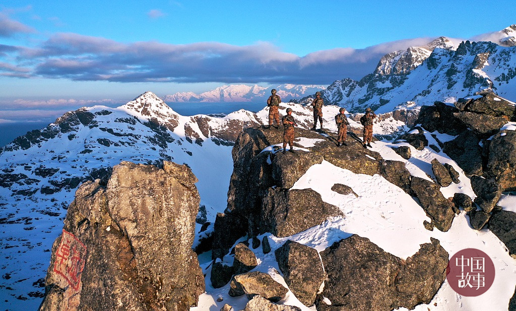 探访神秘的天上哨所战友二哈严重雪盲依然坚守岗位