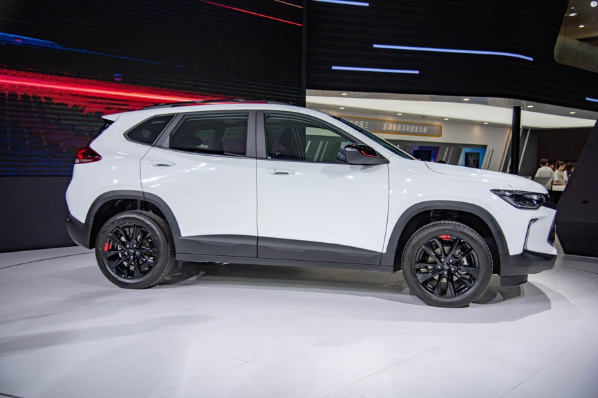 雪佛兰新一代创酷上市售价区间999万1399万推荐顶配车型