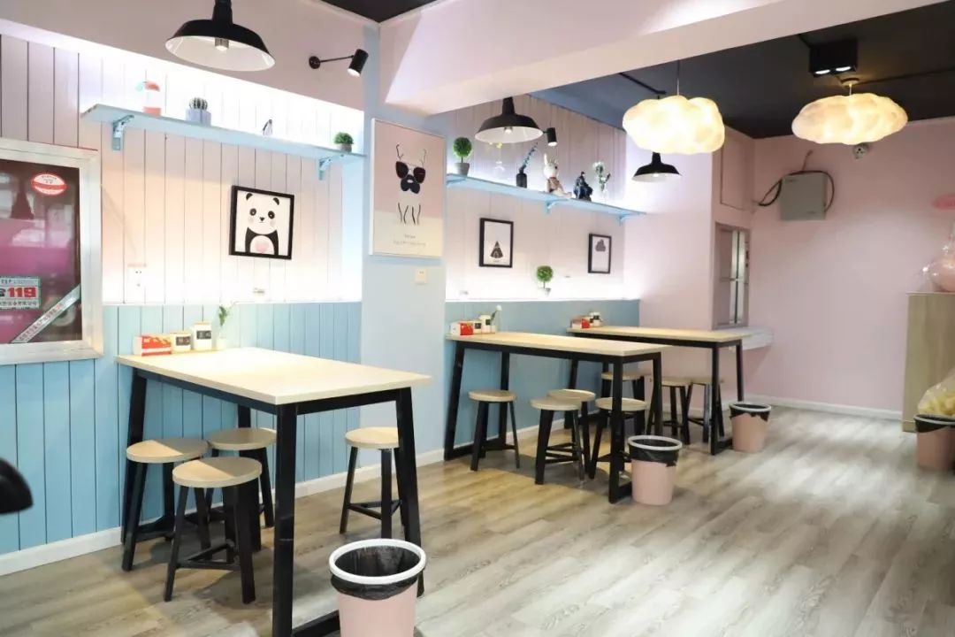 网红友达面馆落户无锡都说这碗酸菜鱼面你也太能装了吧