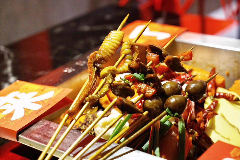 网红单人串串来重庆啦小哥哥小姐姐们来偶遇吧