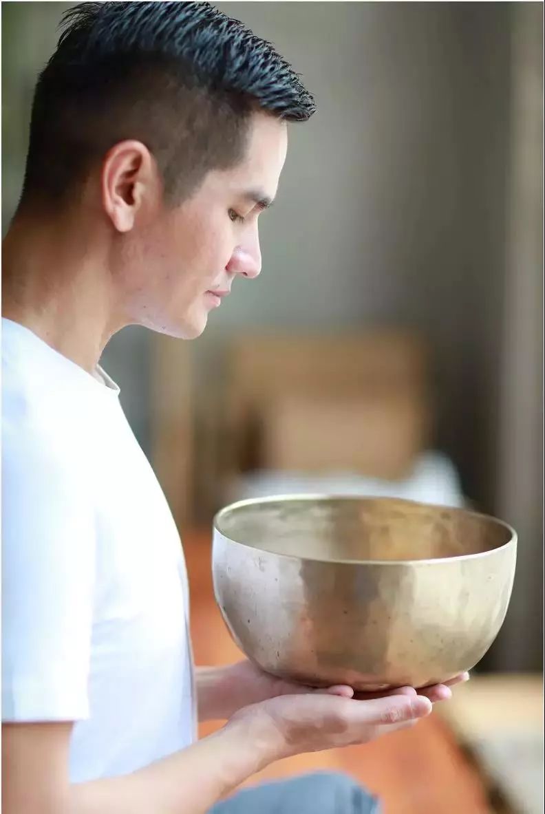 24-25(2天颂钵)地点/湖北 · 武汉费用/报名/chris su 40小时正念阴