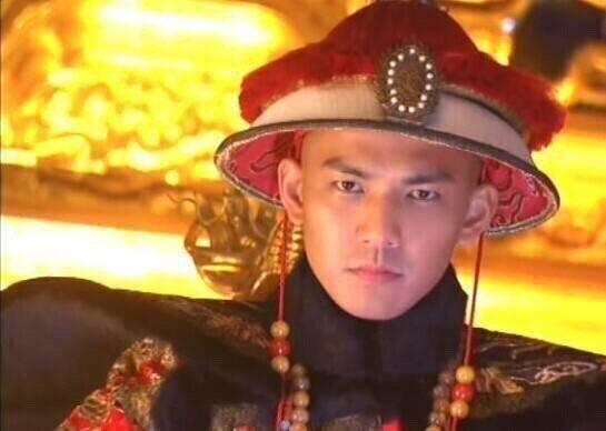 又考验演技又考验颜值的清装戏,钟汉良演的你喜欢哪一部?_康熙