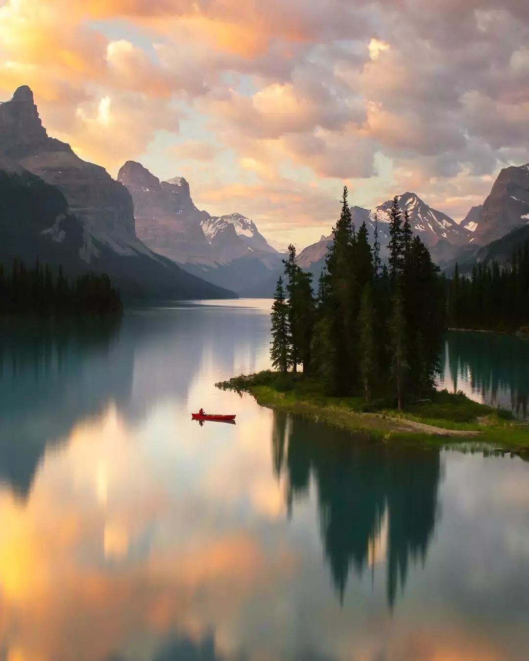 湖中小舟_photoby