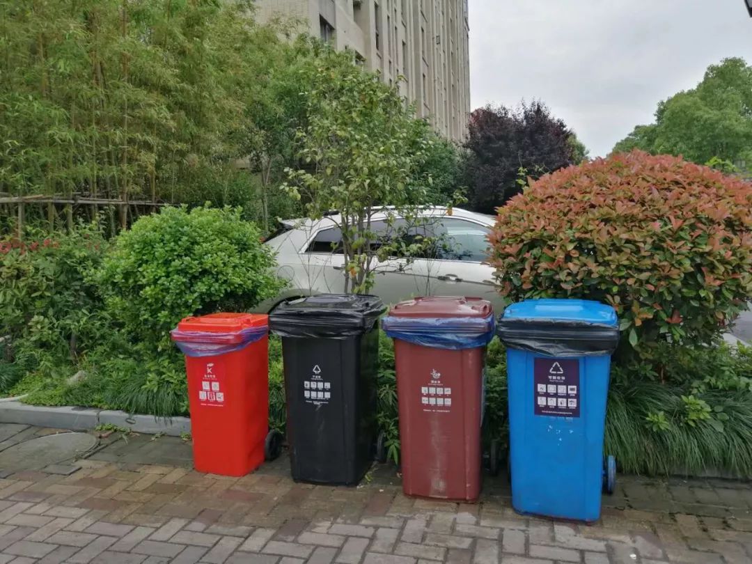 红醍一期,二期实行"垃圾不落地,移动